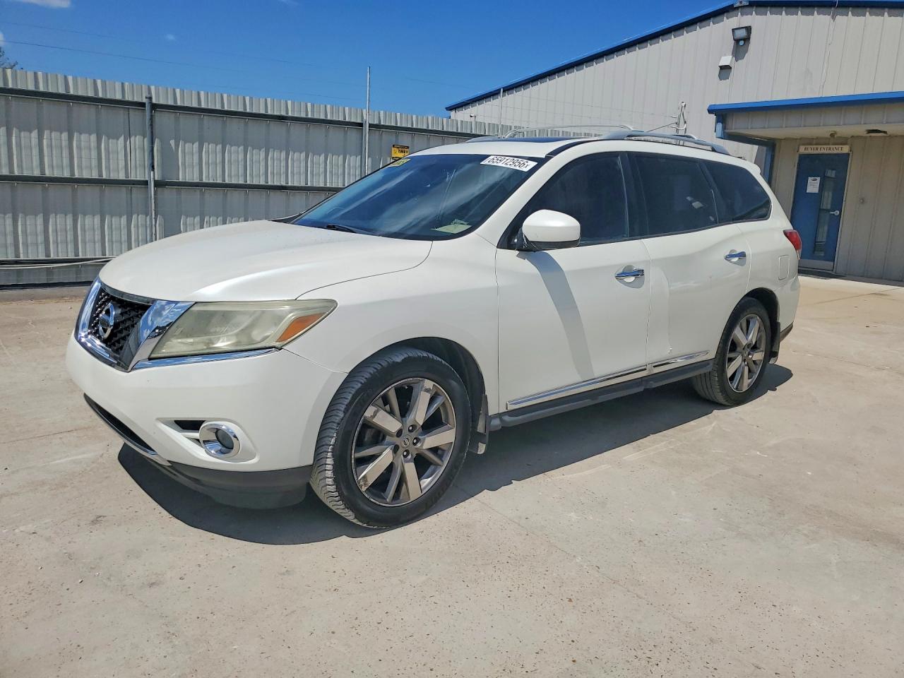 2016 NISSAN PATHFINDER PLATINUM