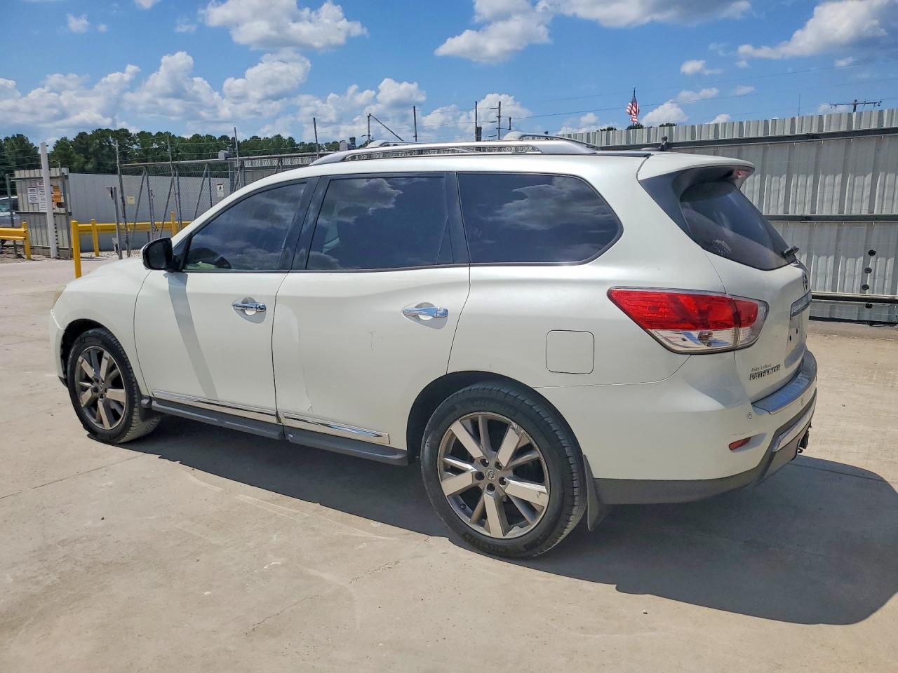 2016 NISSAN PATHFINDER PLATINUM — снимка 2