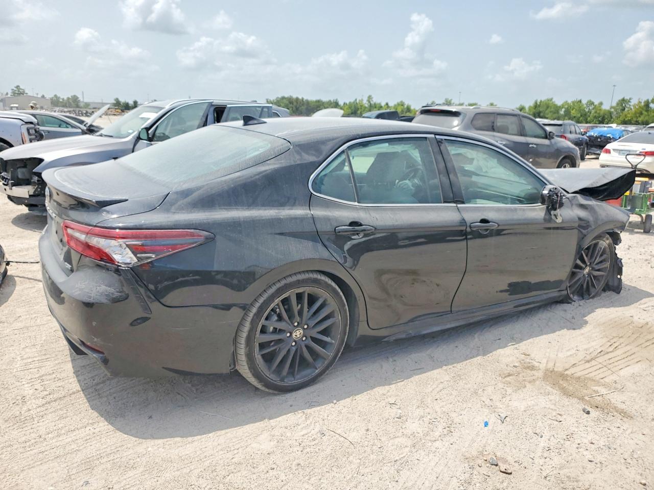 2024 TOYOTA CAMRY XSE — снимка 3