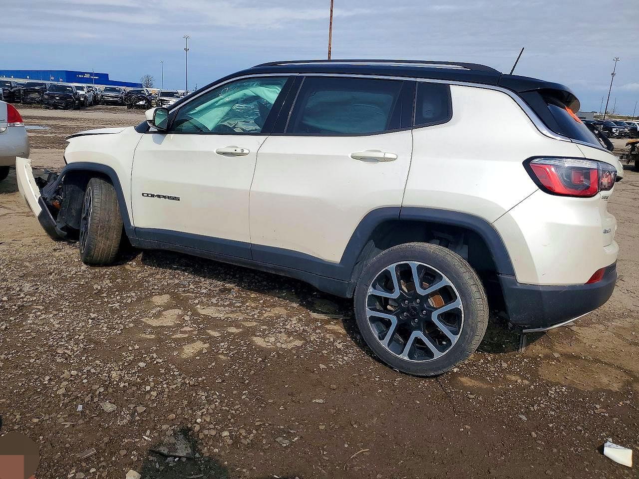 2017 JEEP COMPASS LIMITED — снимка 2