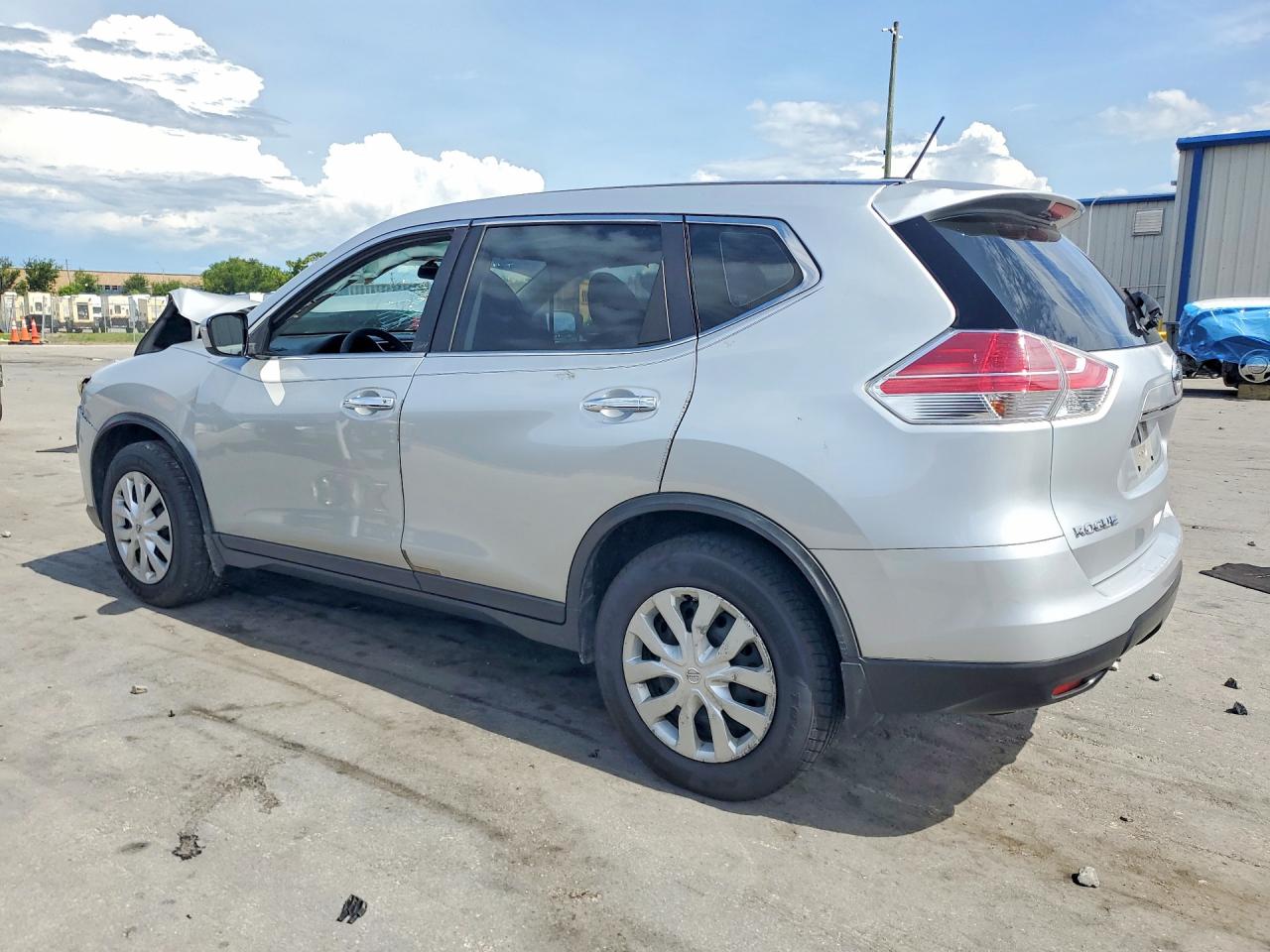 2015 NISSAN ROGUE S — снимка 2