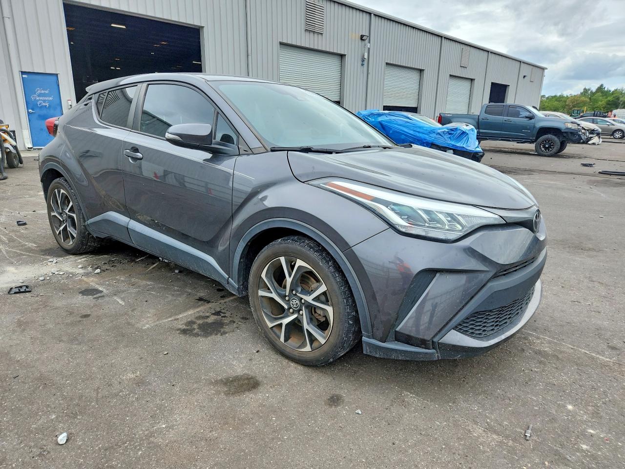 2021 TOYOTA C-HR XLE — снимка 4