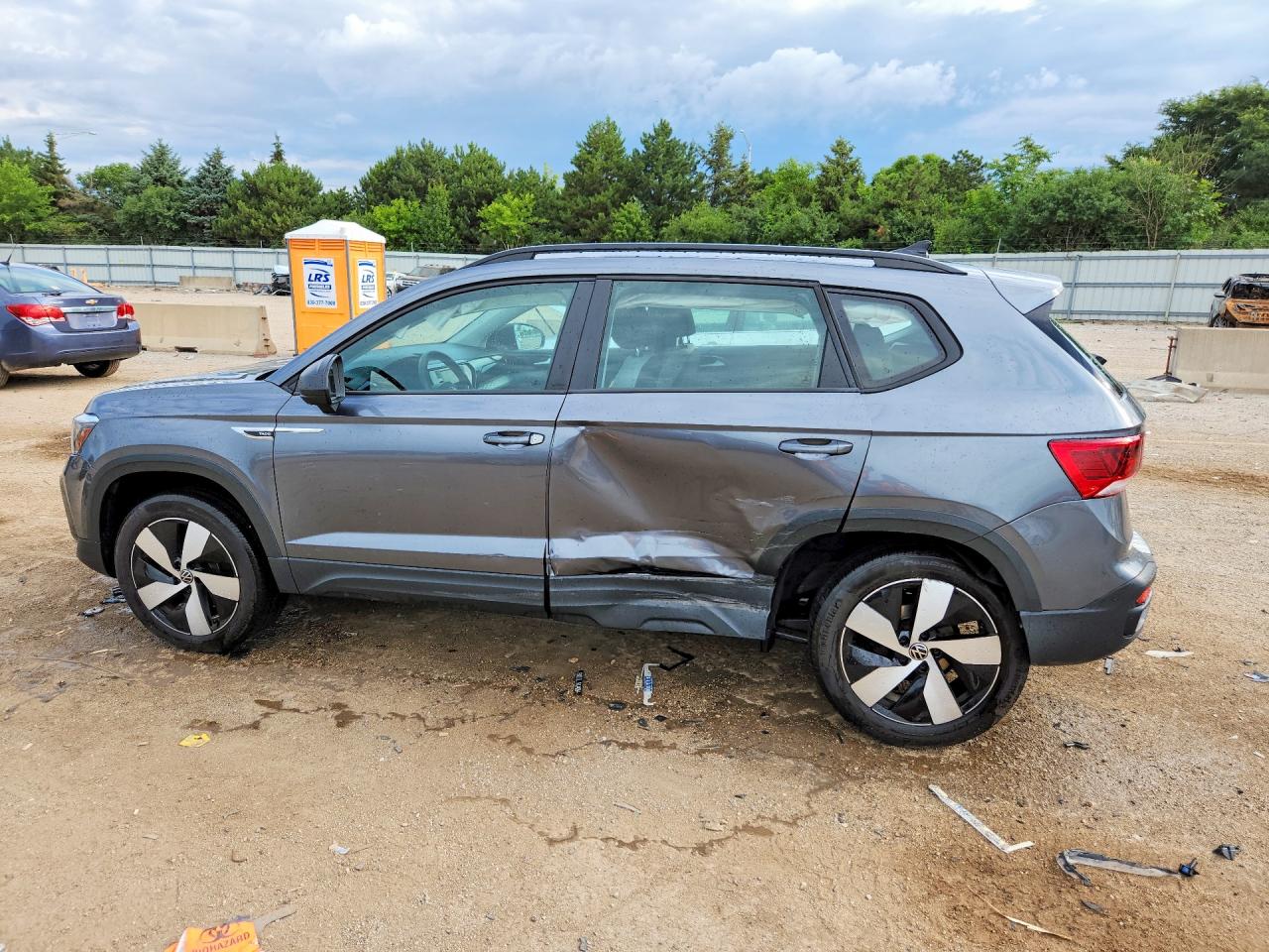 2023 VOLKSWAGEN TAOS S — снимка 2