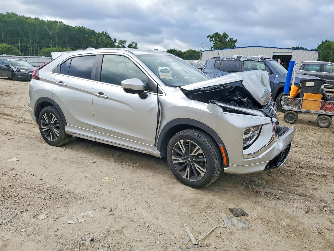 2023 MITSUBISHI ECLIPSE CROSS SE — снимка 4