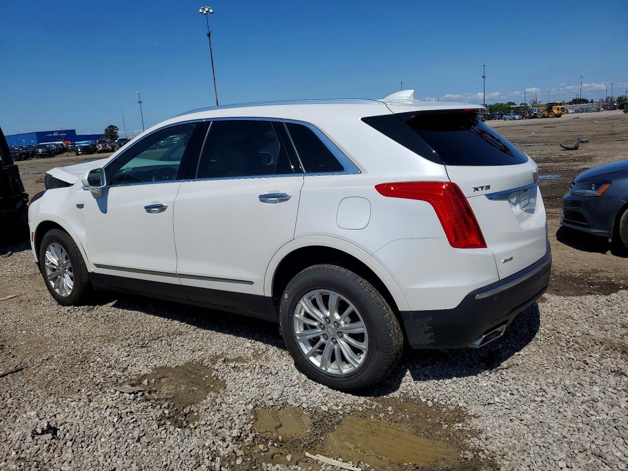 2019 CADILLAC XT5 — снимка 2