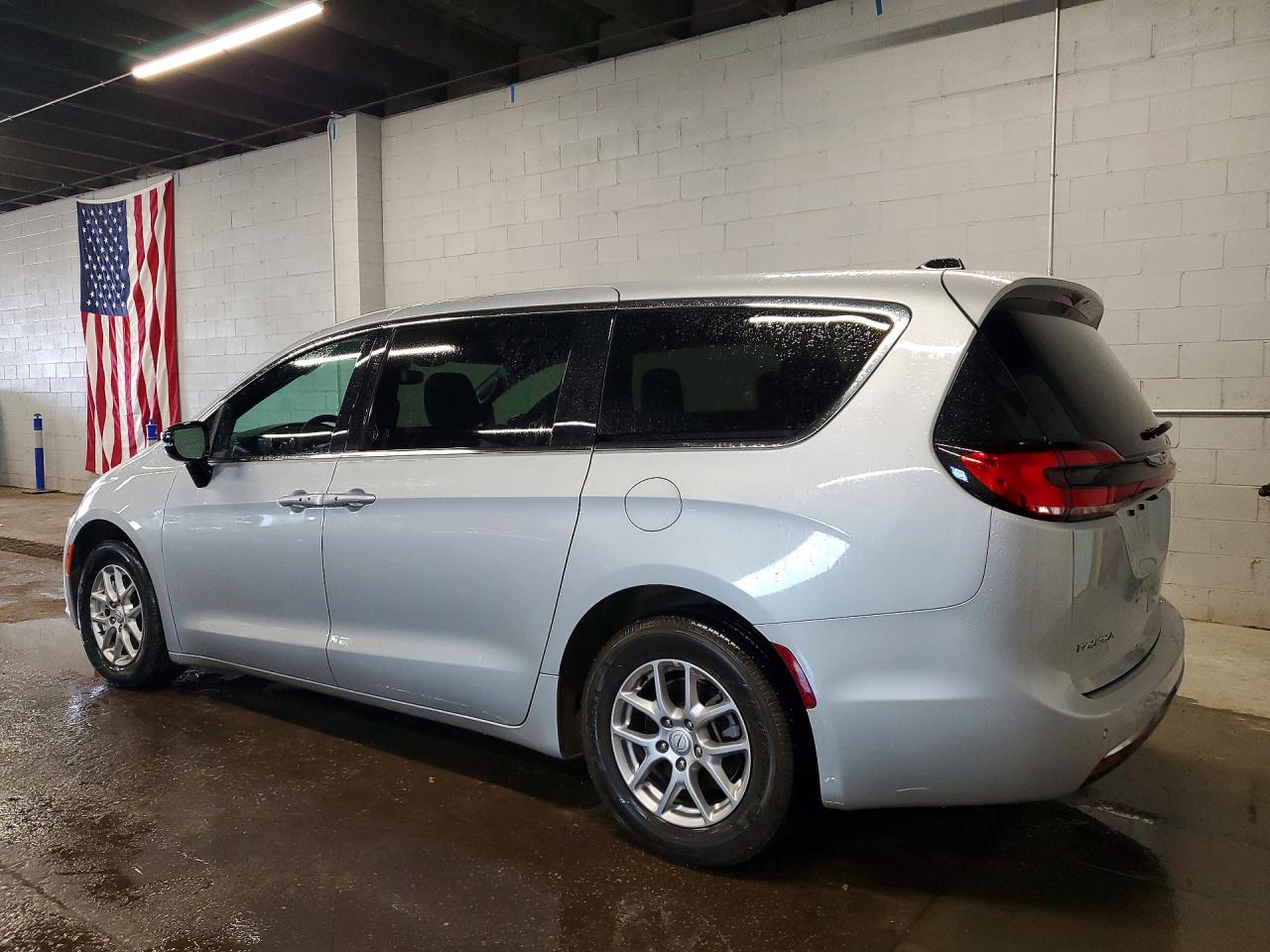 2026 CHRYSLER PACIFICA SELECT — снимка 2