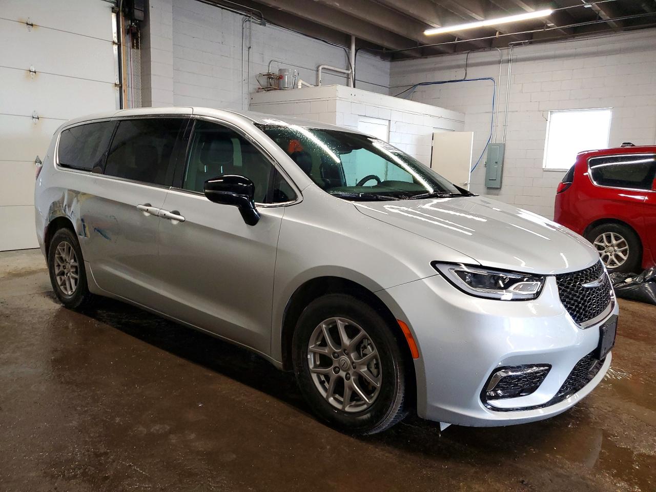 2026 CHRYSLER PACIFICA SELECT — снимка 4