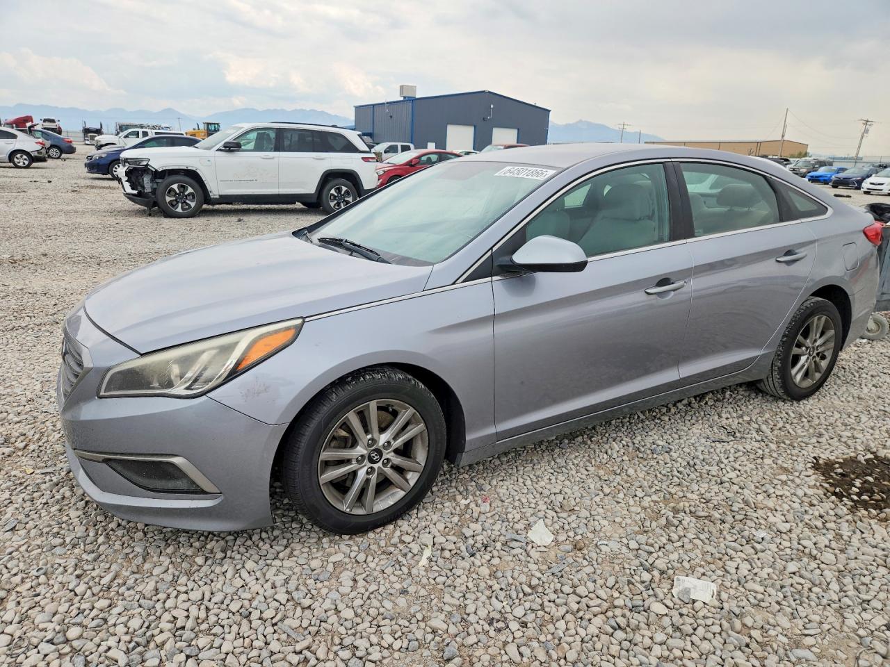 2017 HYUNDAI SONATA SE