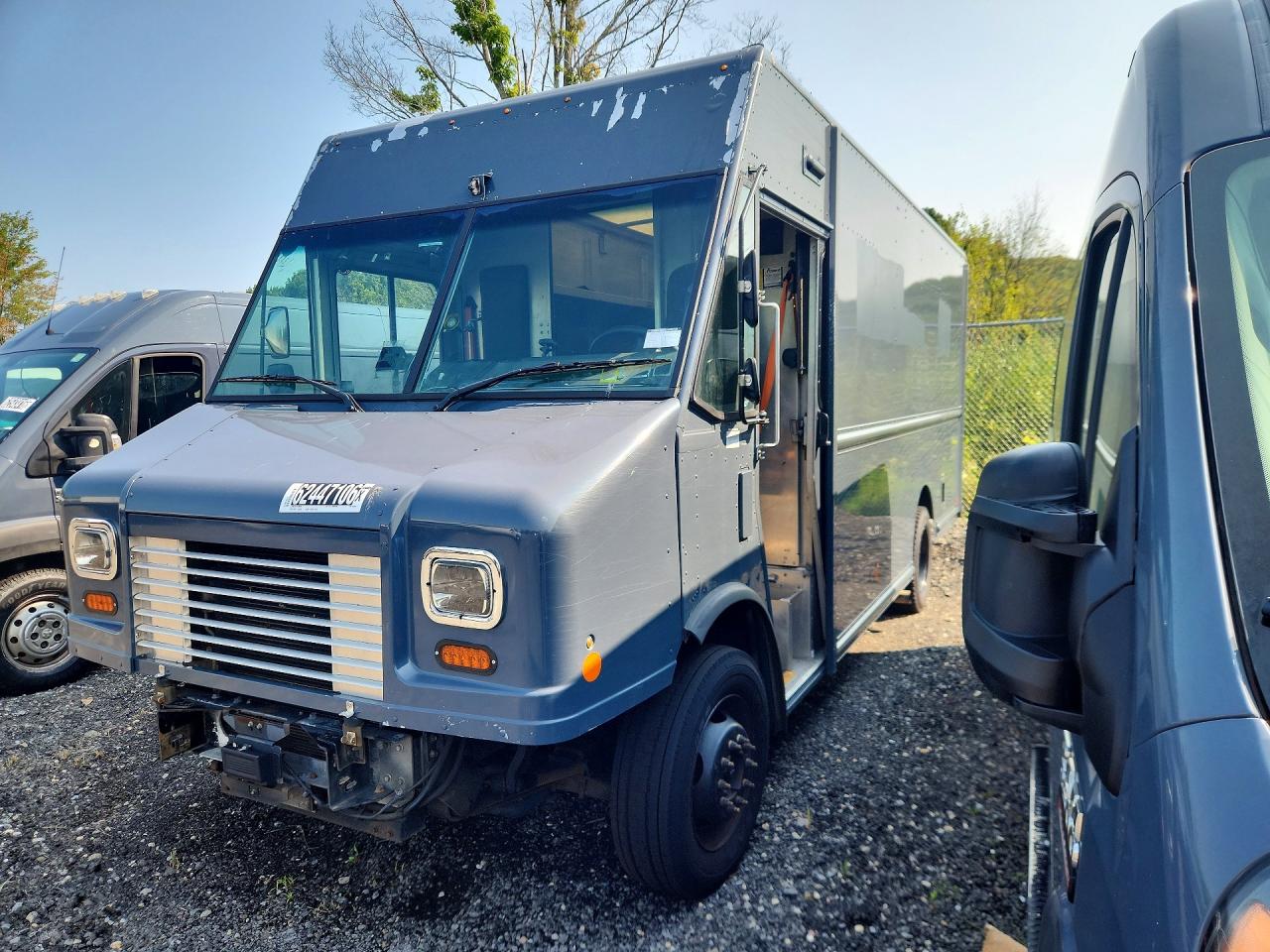 2020 FORD F59