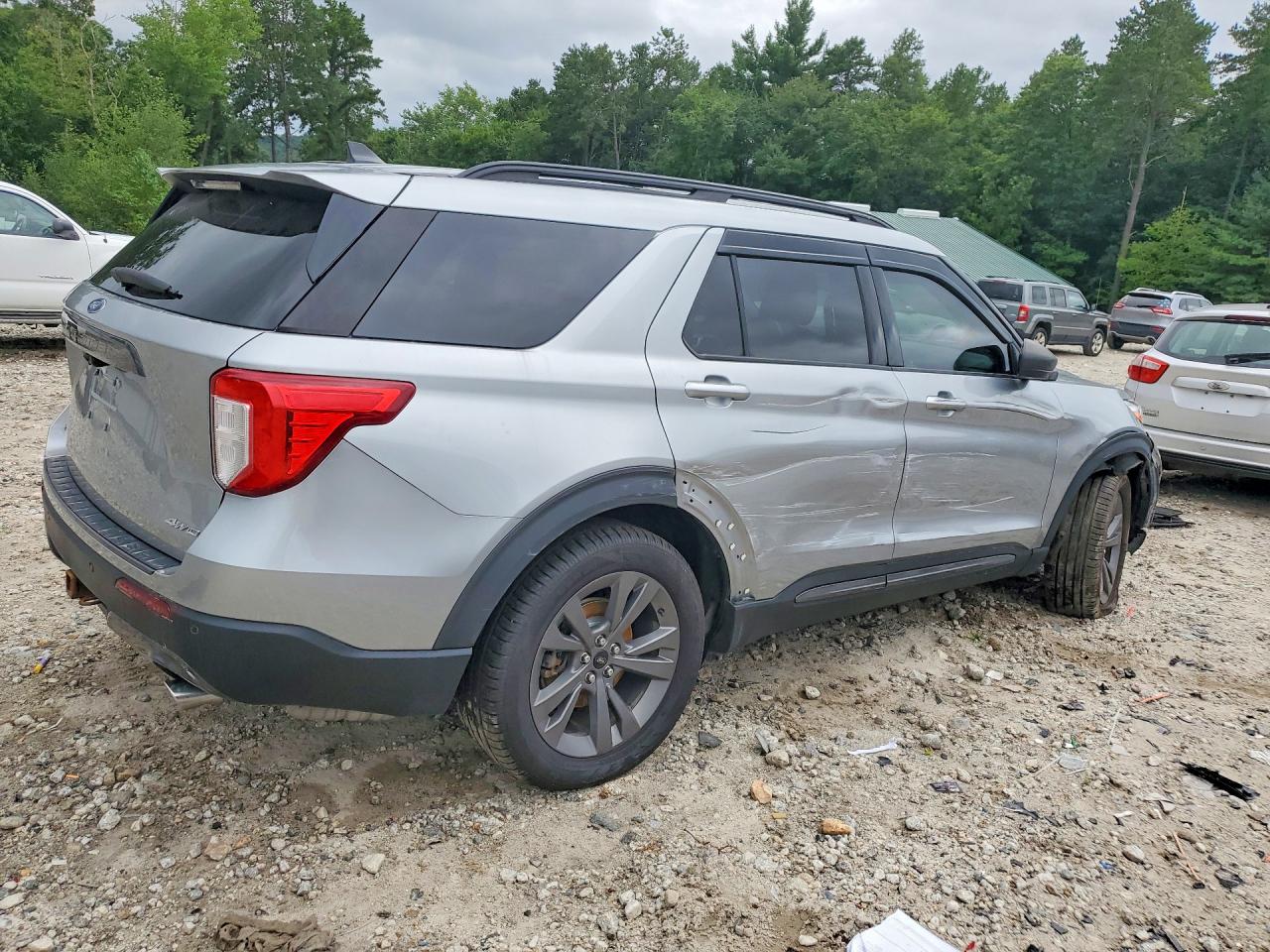 2021 FORD EXPLORER XLT — снимка 3