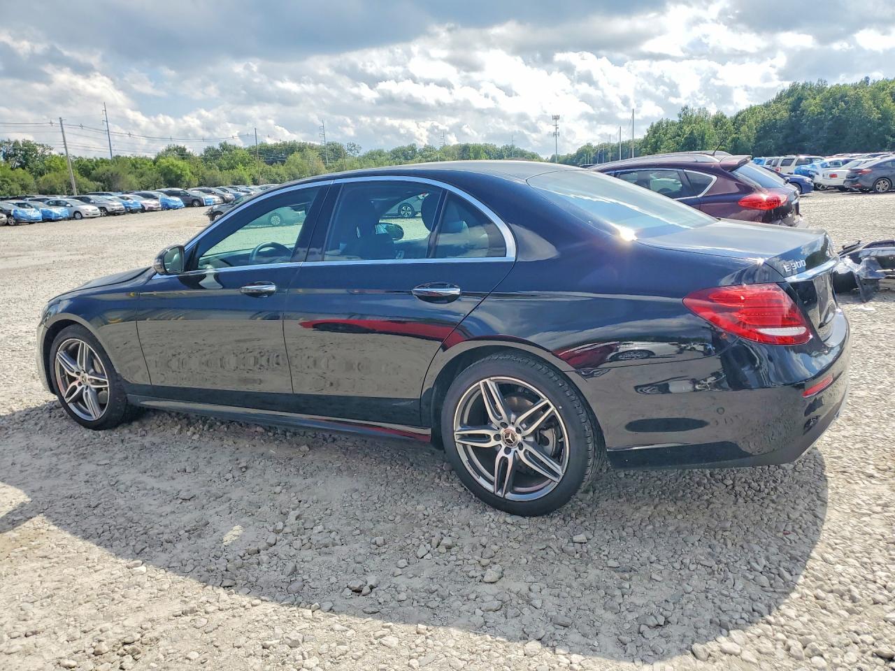2018 MERCEDES-BENZ E 300 4MATIC — снимка 2