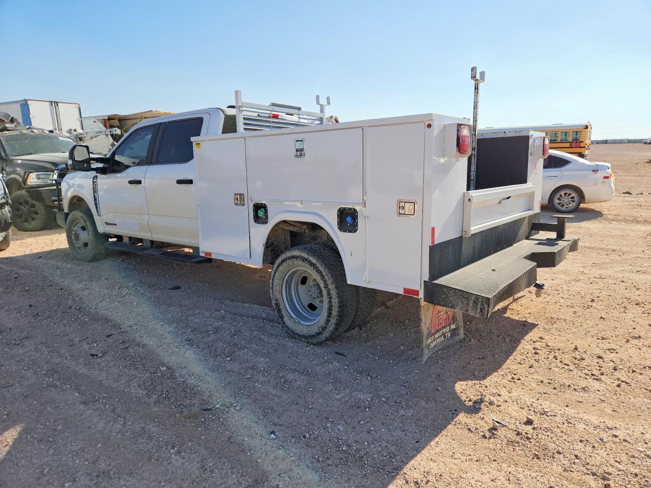 2023 FORD F350 SUPER DUTY — снимка 2