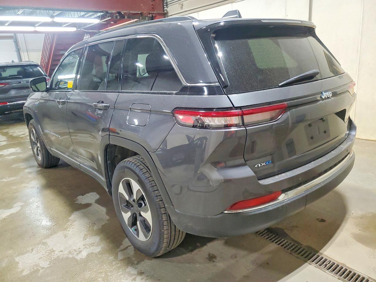 2023 JEEP GRAND CHEROKEE LIMITED 4XE — снимка 2