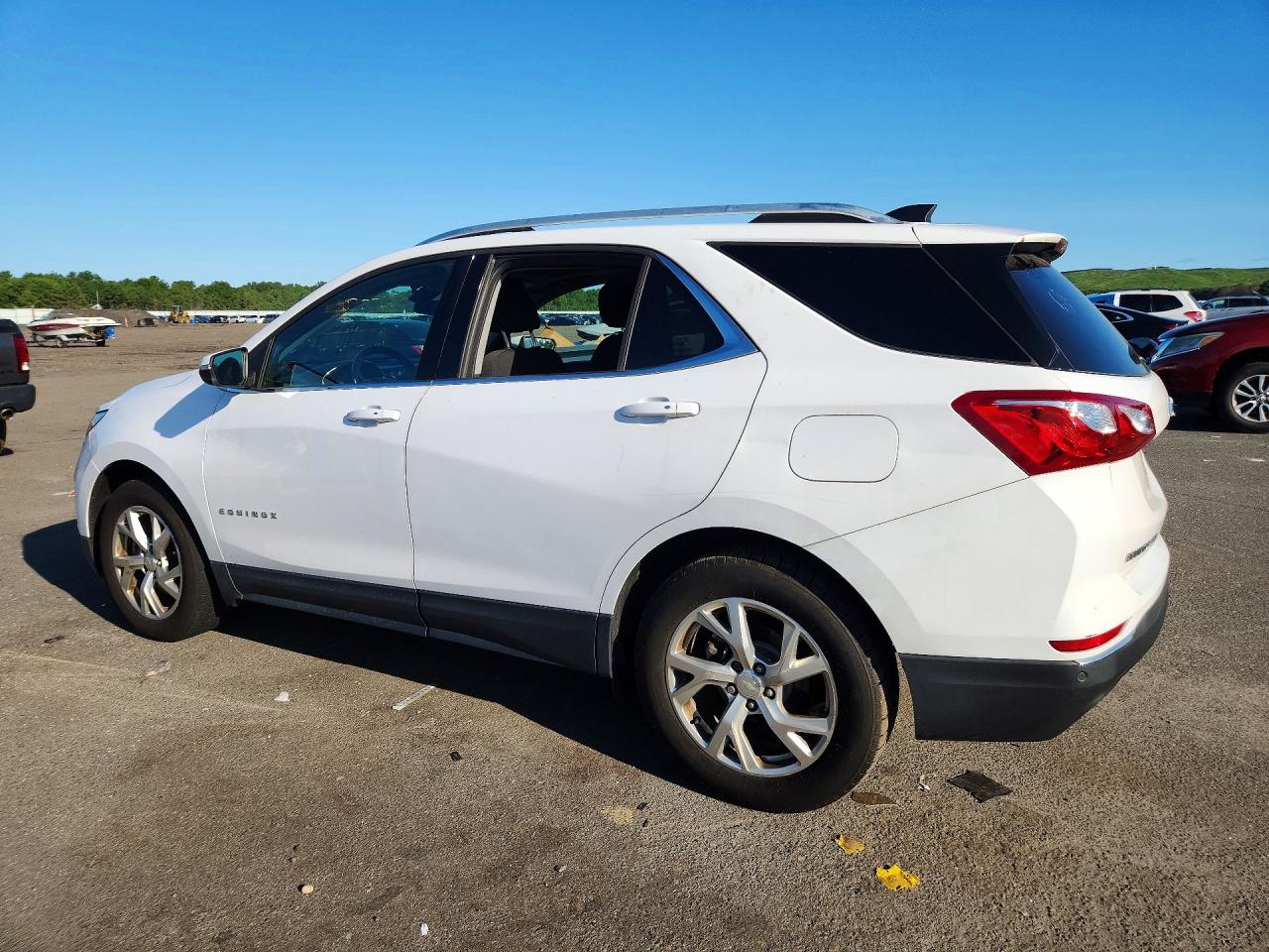 2019 CHEVROLET EQUINOX LT — снимка 2