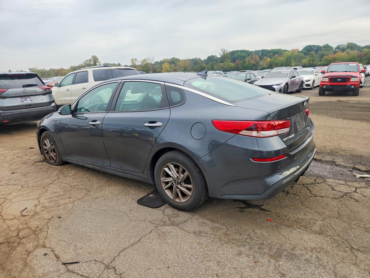 2020 KIA OPTIMA LX — photo 2