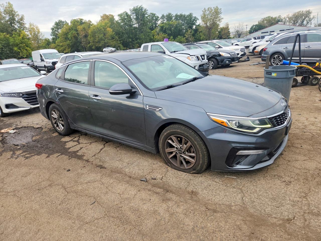 2020 KIA OPTIMA LX — photo 4
