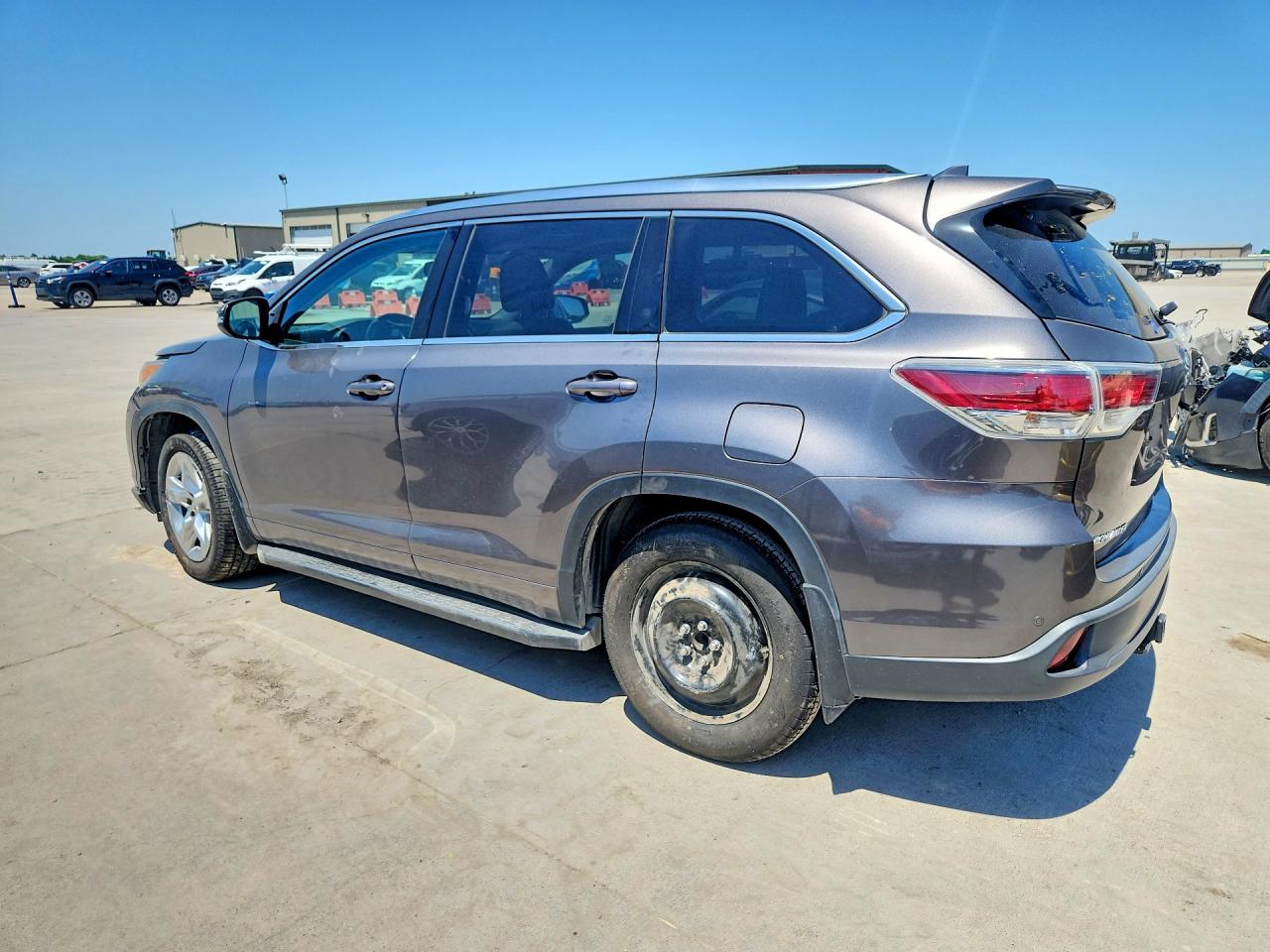 2015 TOYOTA HIGHLANDER LIMITED PLATINUM — снимка 2