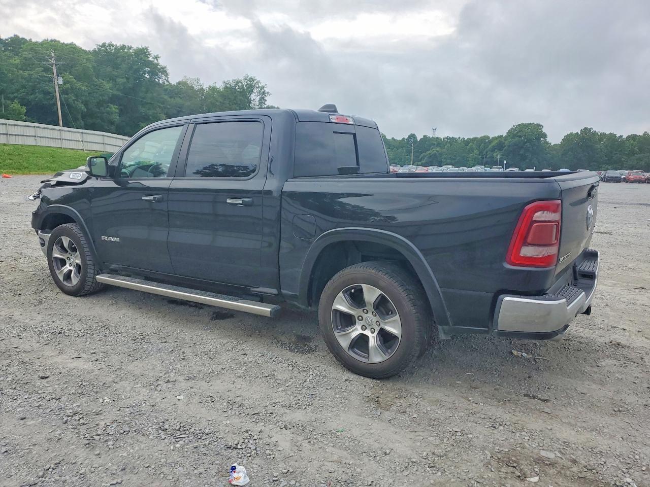 2019 RAM 1500 LARAMIE — снимка 2