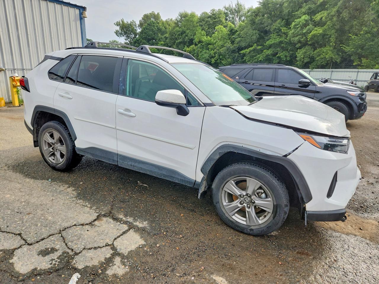 2024 TOYOTA RAV4 XLE — снимка 4