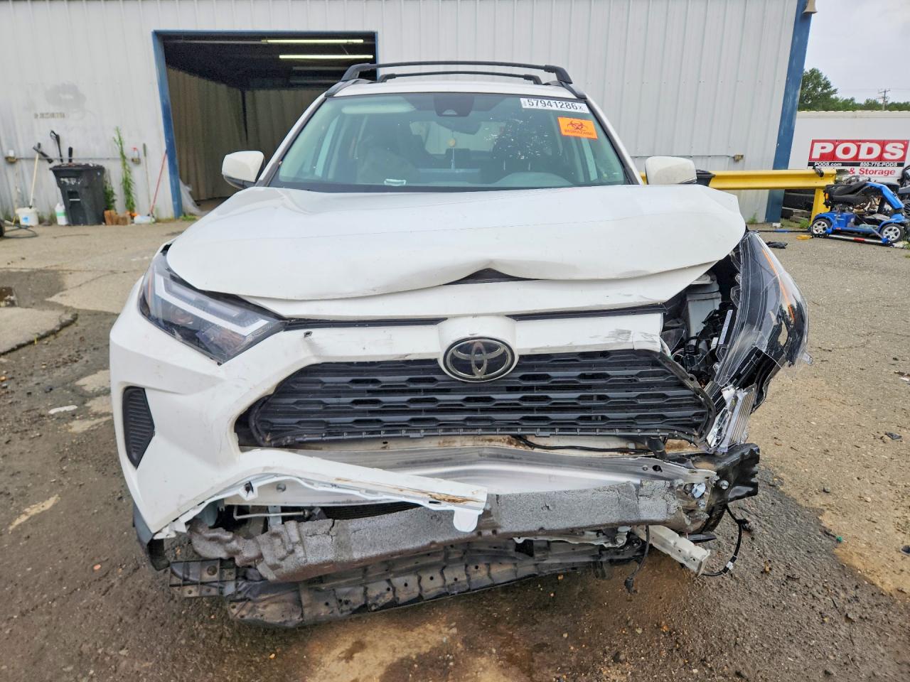 2024 TOYOTA RAV4 XLE — снимка 5