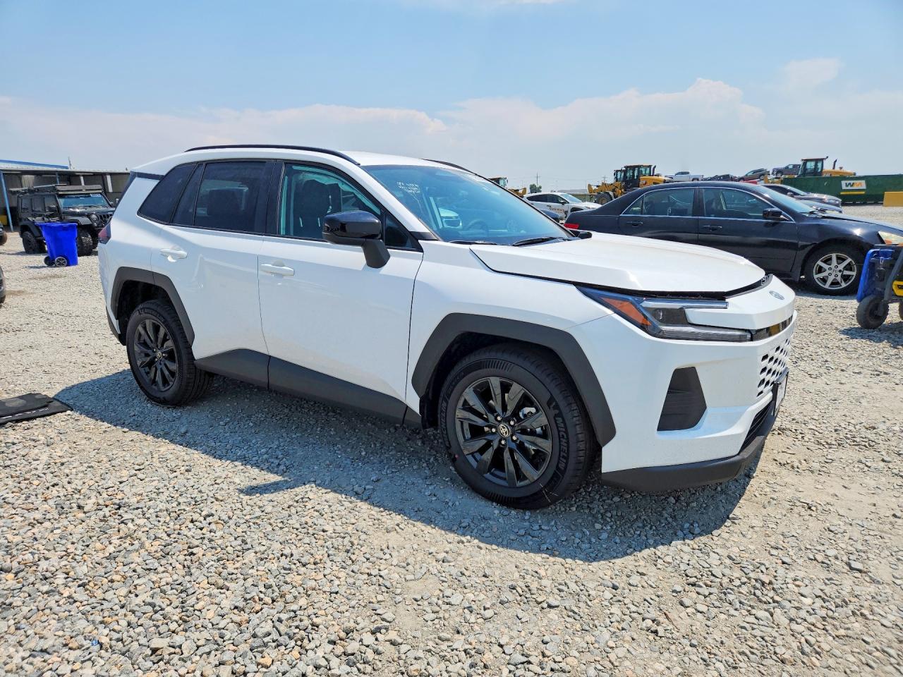 2026 TOYOTA RAV4 XLE PREMIUM — снимка 4