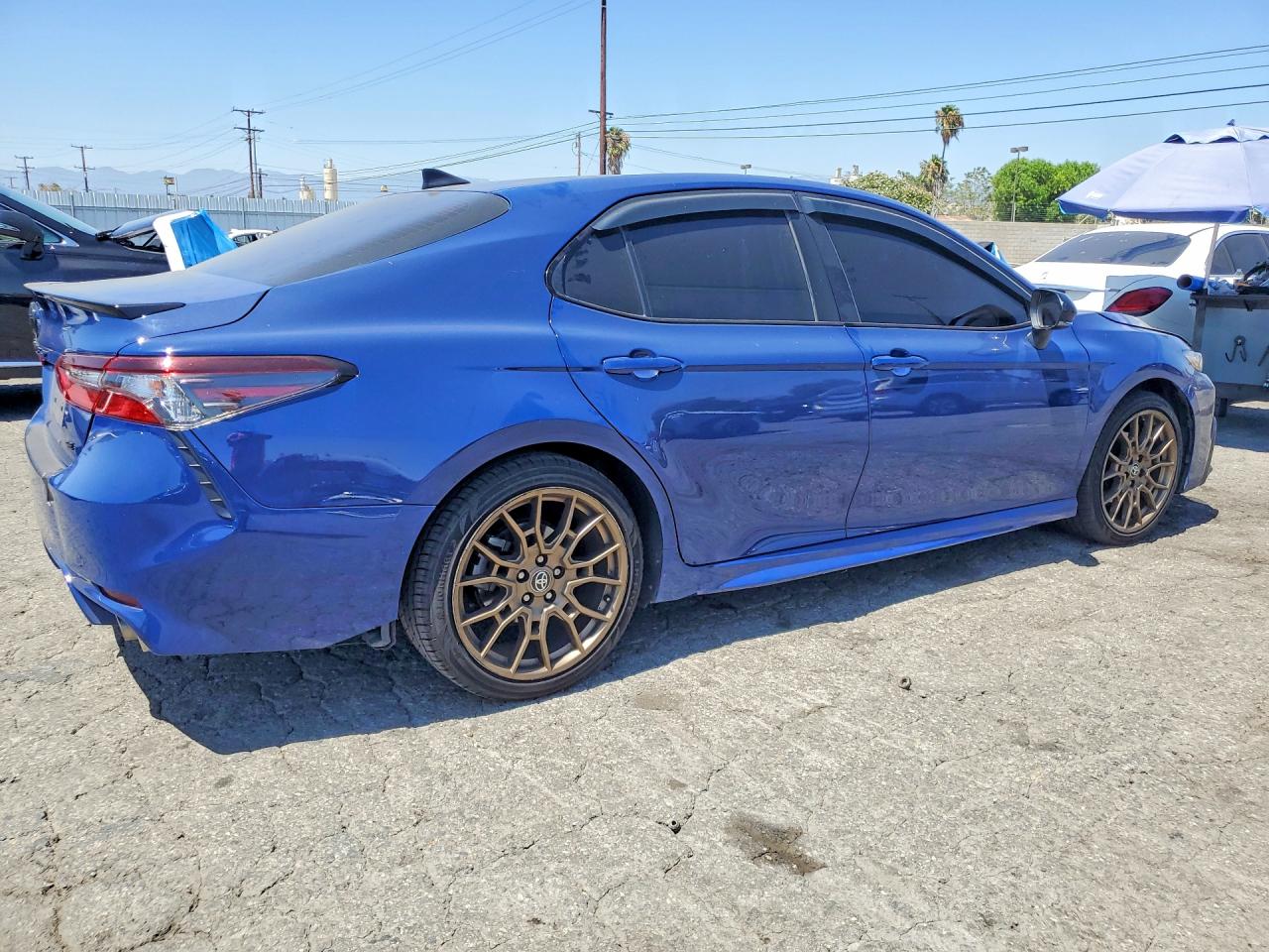 2023 TOYOTA CAMRY SE NIGHTSHADE — снимка 3