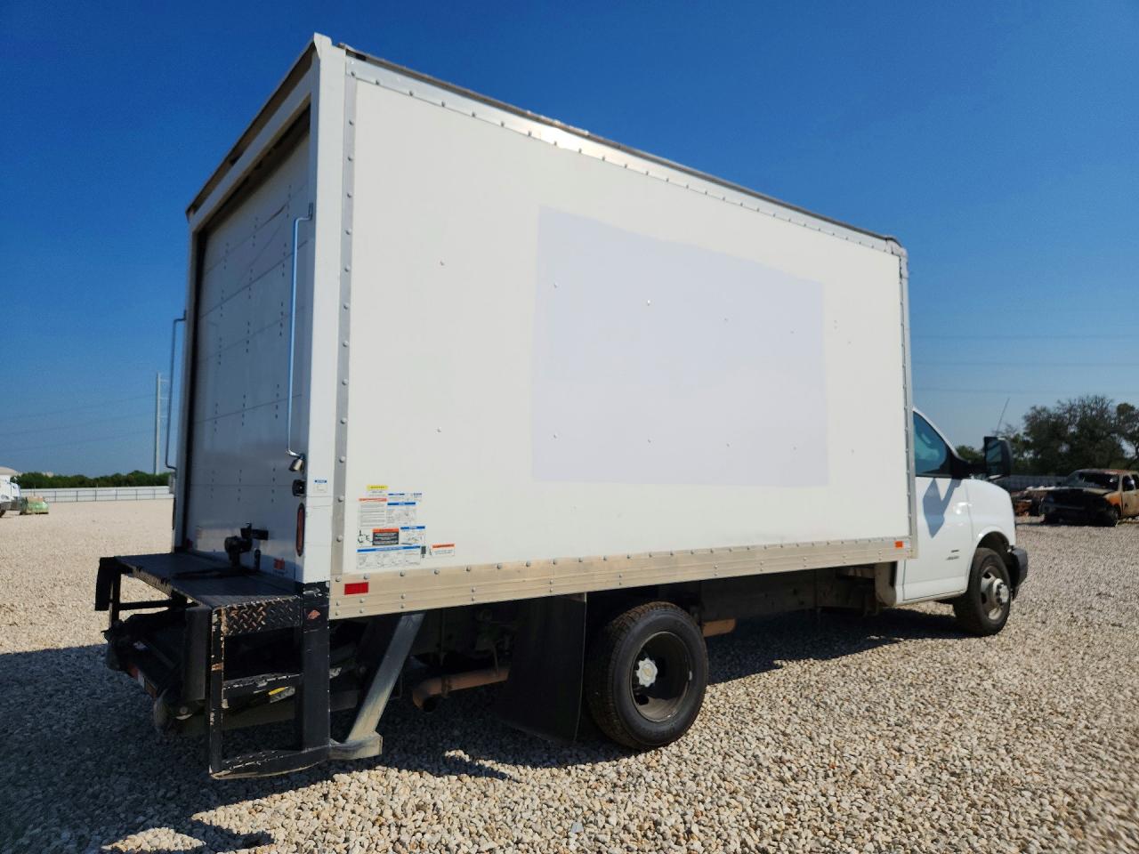 2020 CHEVROLET EXPRESS G4500 — снимка 3