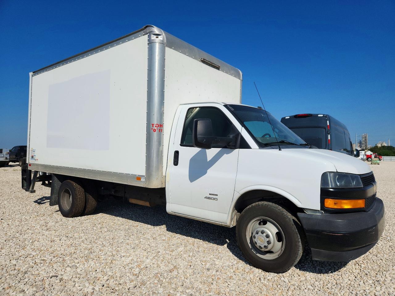 2020 CHEVROLET EXPRESS G4500 — снимка 4