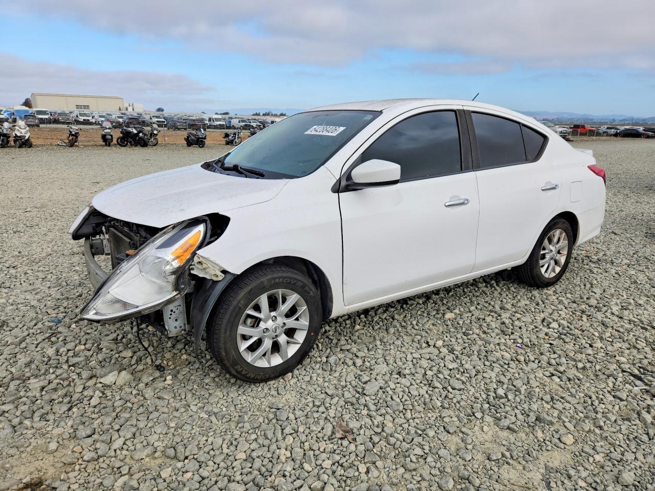 2018 NISSAN VERSA SV