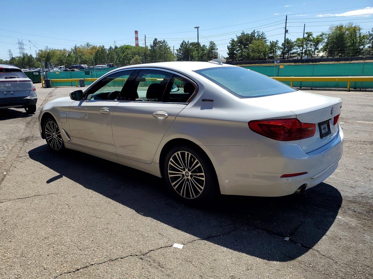 2019 BMW 530XE — снимка 2