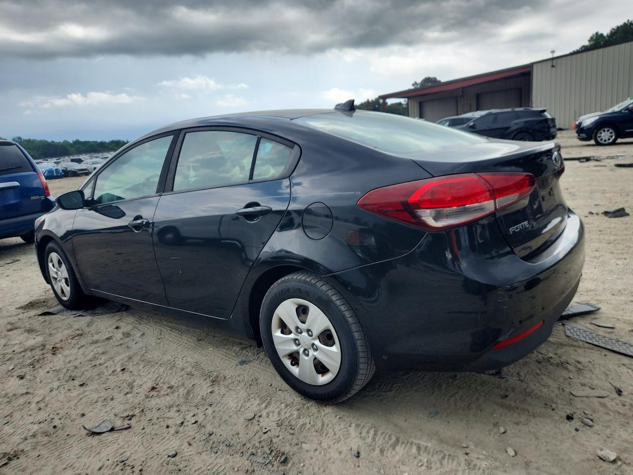 2017 KIA FORTE LX — снимка 2