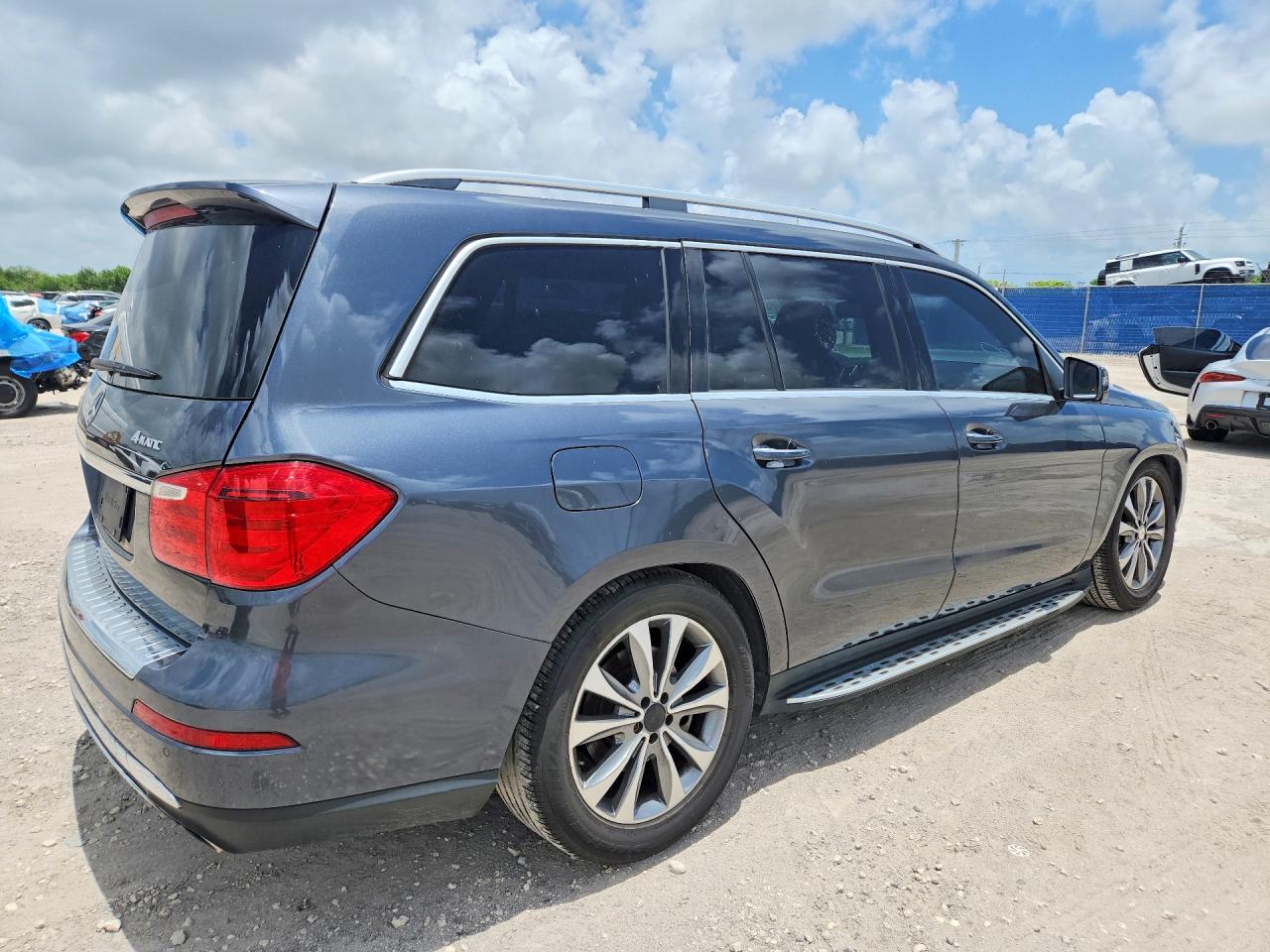 2016 MERCEDES-BENZ GL 450 4MATIC — снимка 3