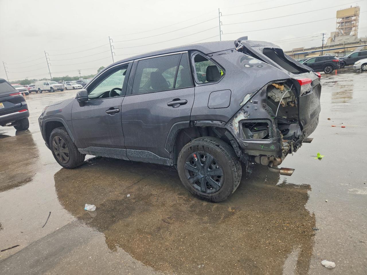 2023 TOYOTA RAV4 LE — снимка 2