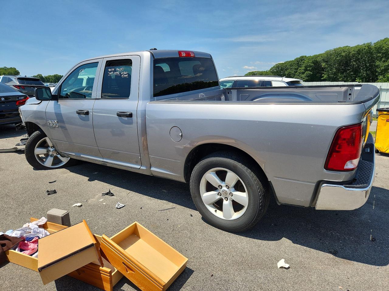 2024 RAM 1500 CLASSIC SLT — снимка 2