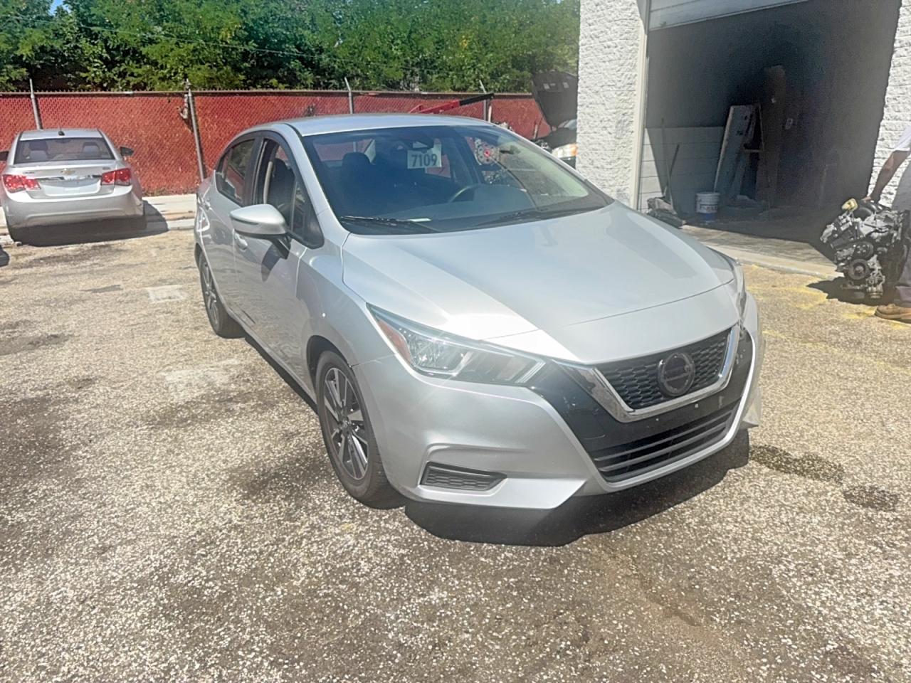 2020 NISSAN VERSA SV