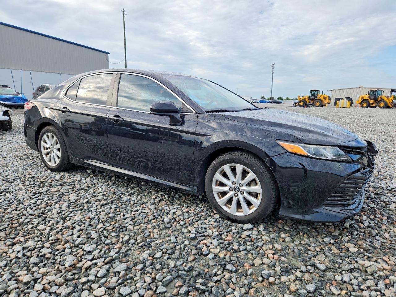 2019 TOYOTA CAMRY LE — снимка 4