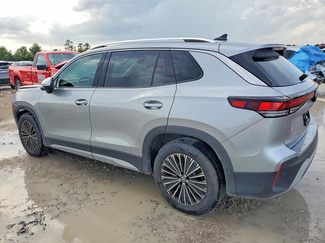 2026 VOLKSWAGEN TIGUAN S — снимка 2