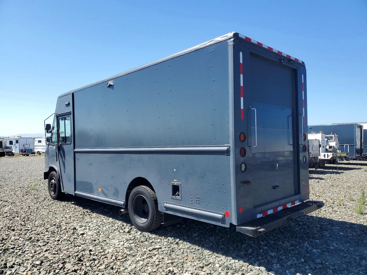 2020 FORD F59 — снимка 2