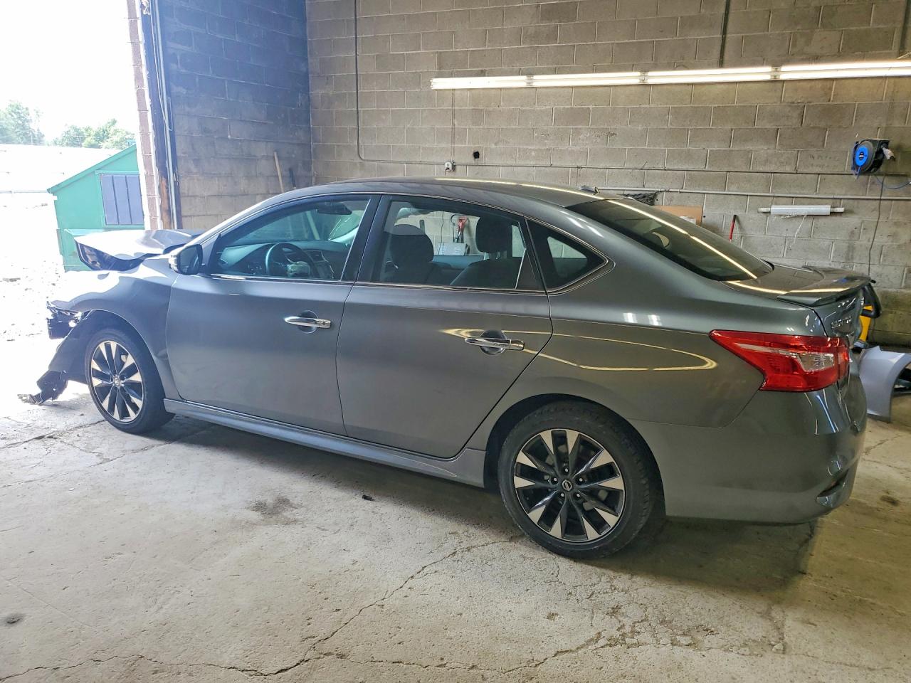 2017 NISSAN SENTRA SR — снимка 2