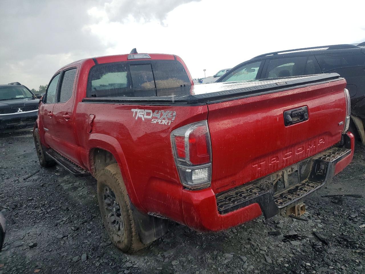 2023 TOYOTA TACOMA SR5 V6 — снимка 2