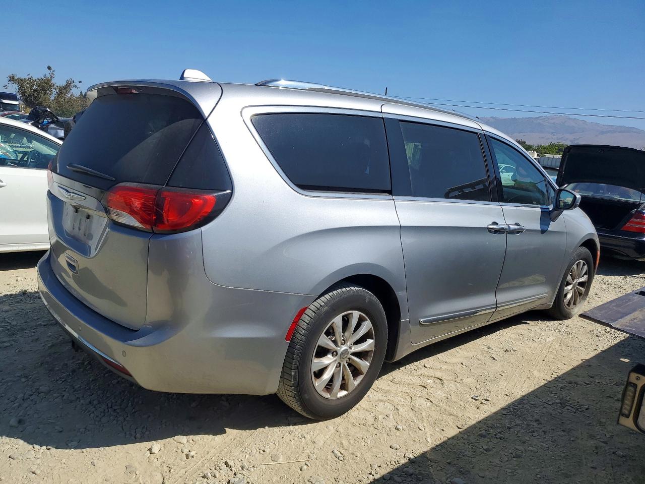 2018 CHRYSLER PACIFICA TOURING L — снимка 3