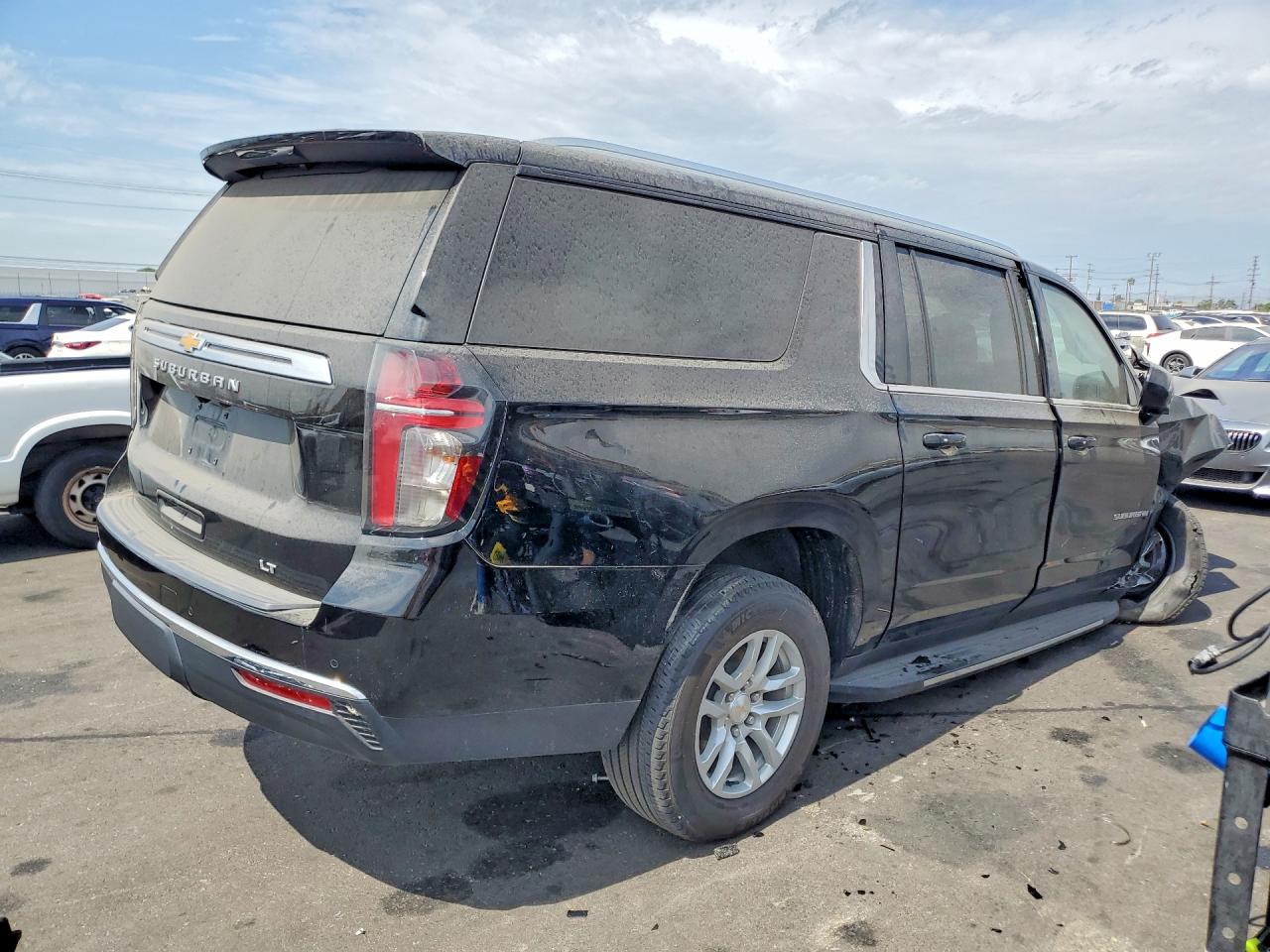 2024 CHEVROLET SUBURBAN C1500 LT — снимка 3