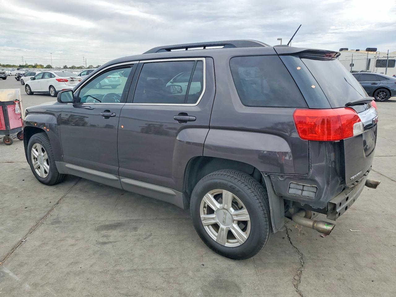 2015 GMC TERRAIN SLE — снимка 2