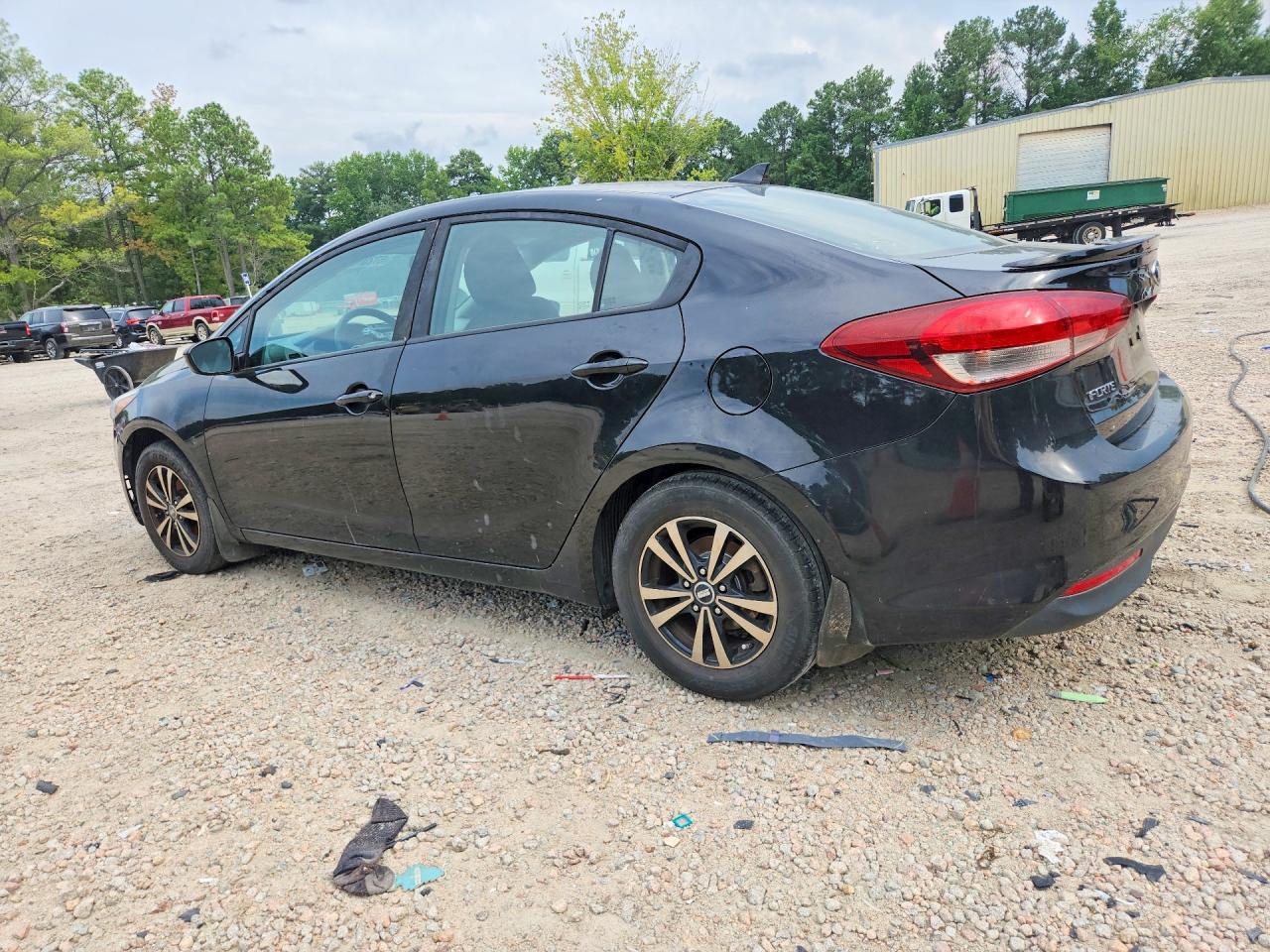 2017 KIA FORTE LX — снимка 2