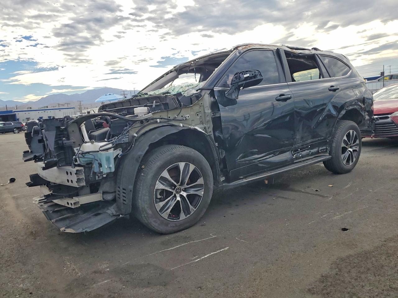 2023 TOYOTA HIGHLANDER L