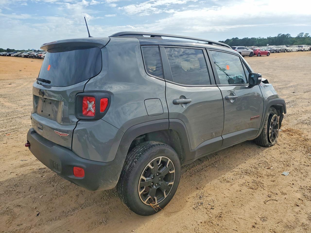 2023 JEEP RENEGADE TRAILHAWK — снимка 3