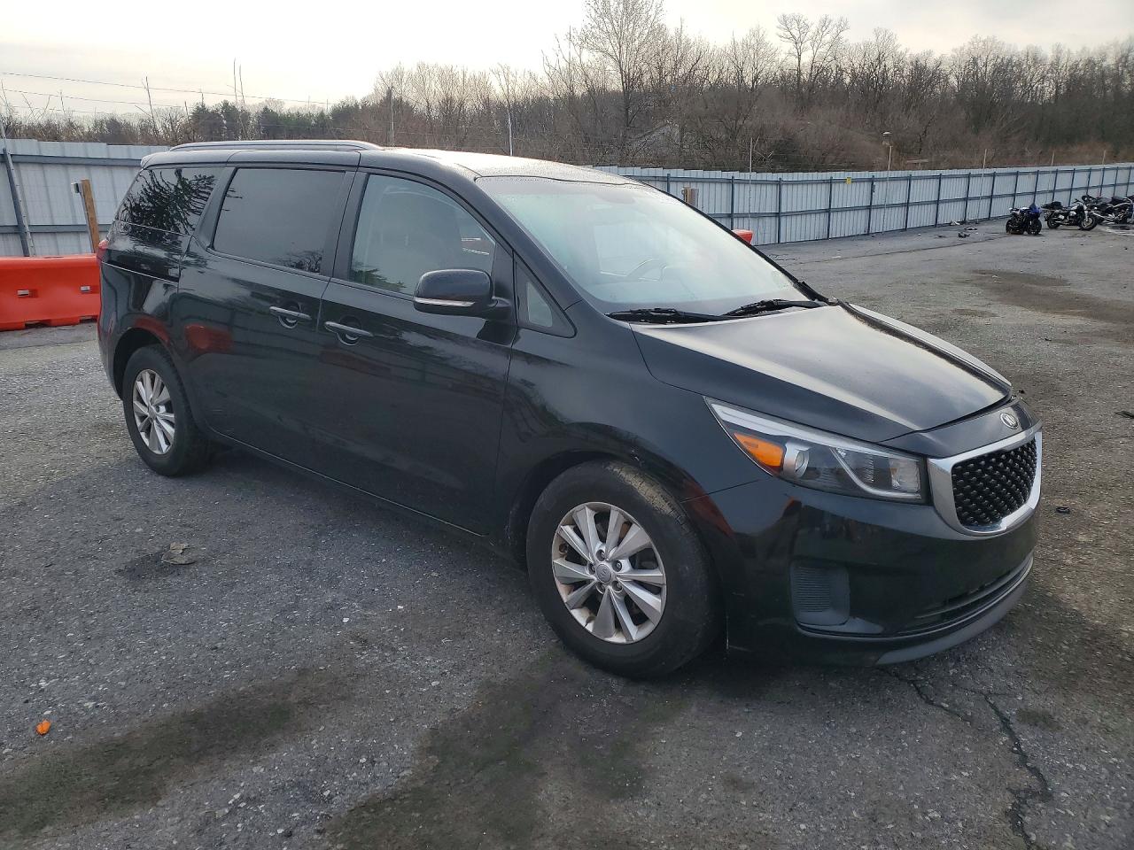 2015 KIA SEDONA LX — снимка 4