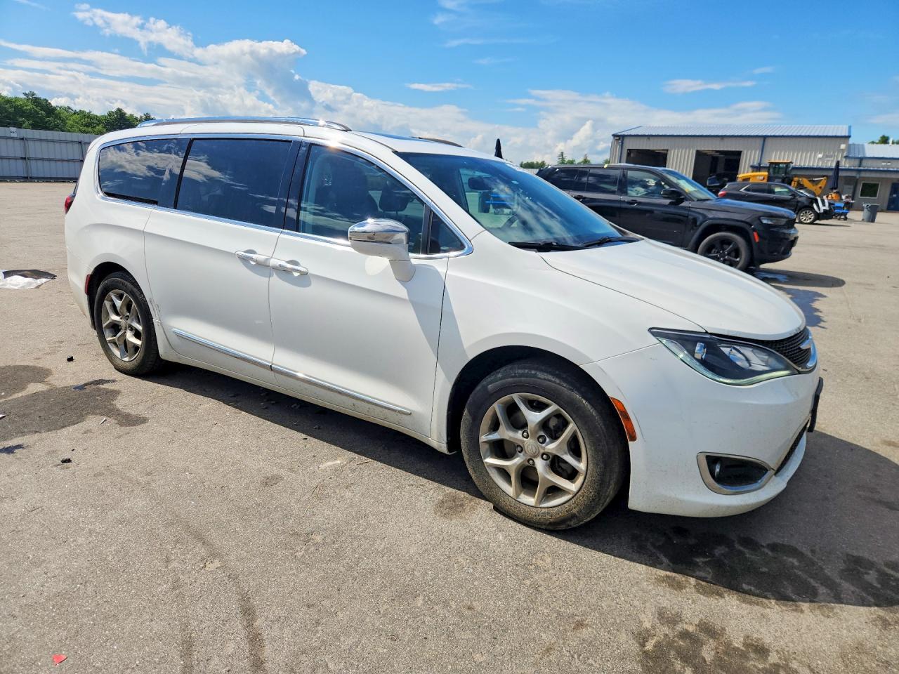 2017 CHRYSLER PACIFICA LIMITED — снимка 4