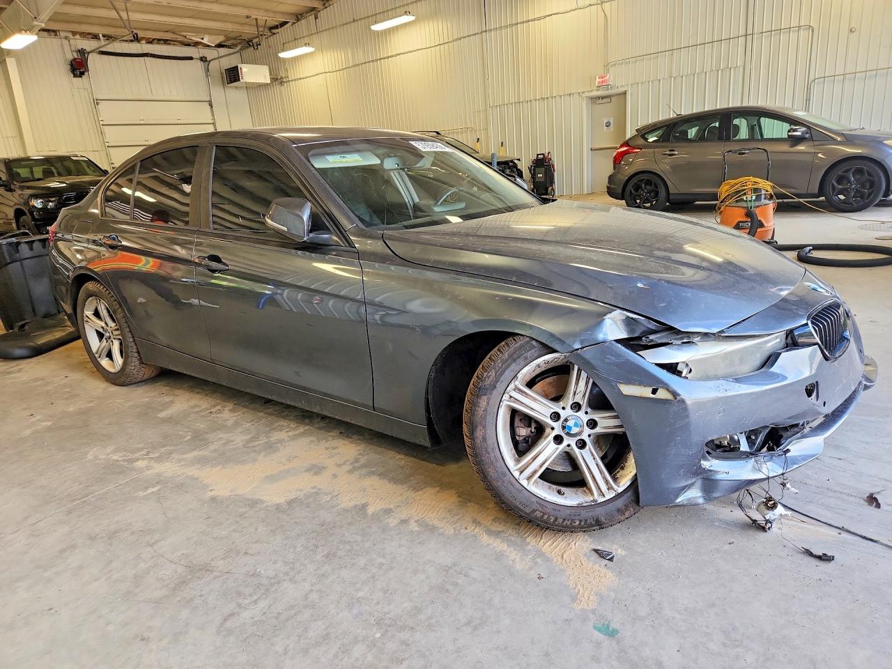 2015 BMW 320 I — снимка 4