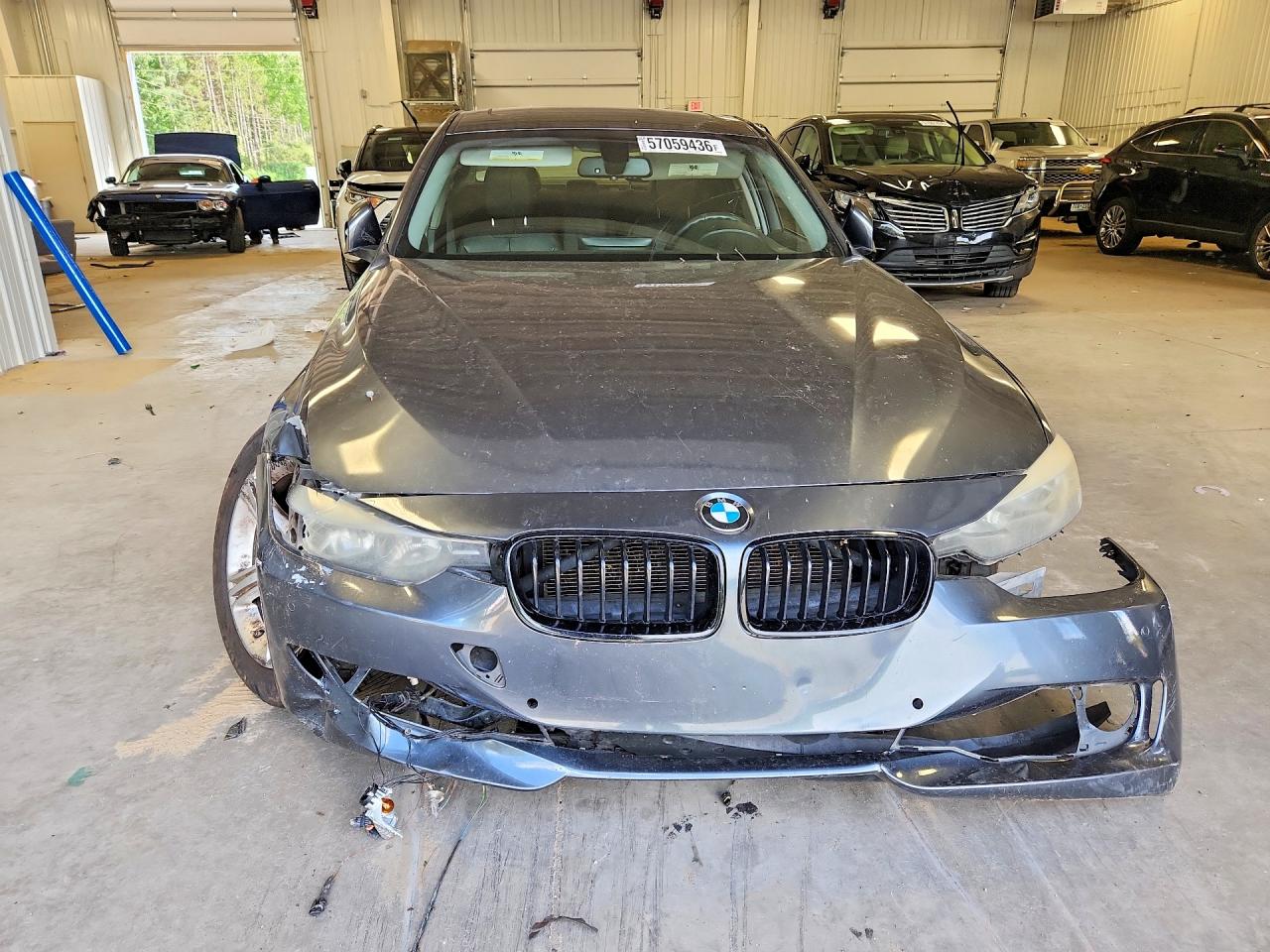 2015 BMW 320 I — снимка 5